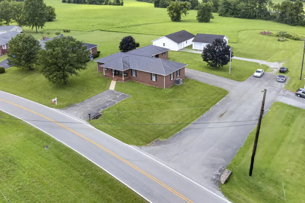 918 Sanderson Drive Hopkinsville KY 42240