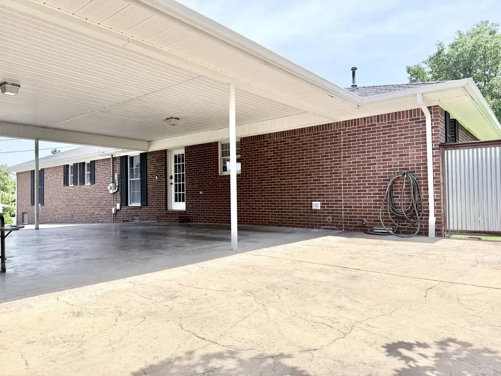 918 Sanderson Drive Hopkinsville KY 42240