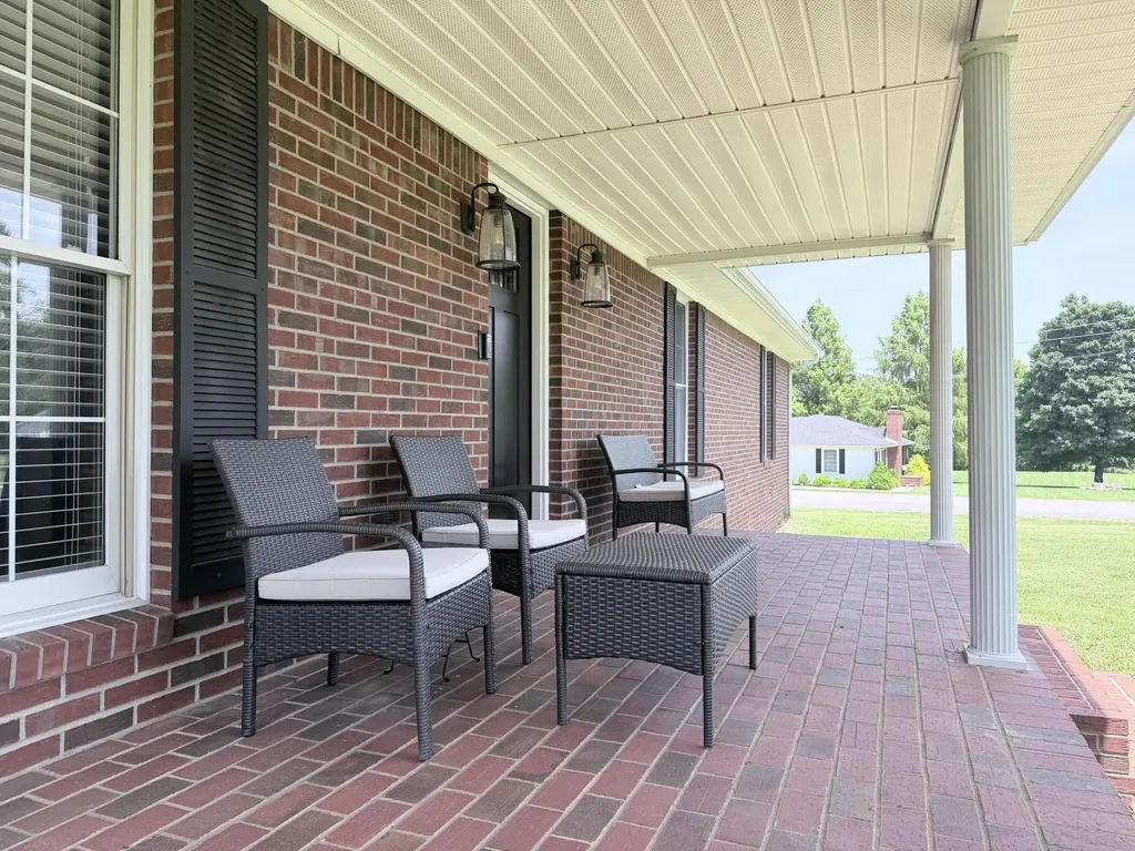 918 Sanderson Drive Hopkinsville KY 42240