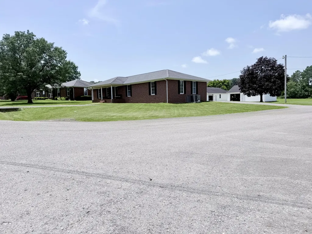 918 Sanderson Drive Hopkinsville KY 42240