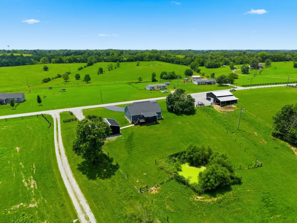 447 Oakland Lane Harrodsburg KY 40330