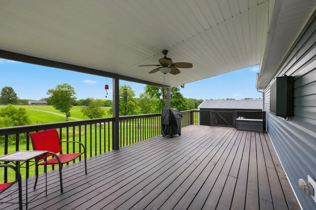 447 Oakland Lane Harrodsburg KY 40330