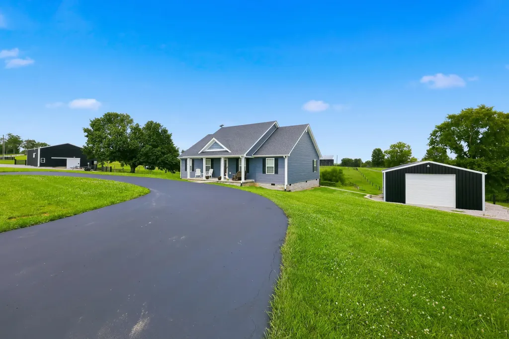 447 Oakland Lane Harrodsburg KY 40330