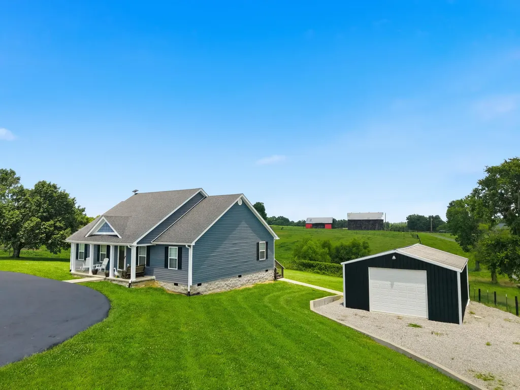 447 Oakland Lane Harrodsburg KY 40330