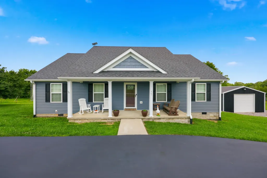 447 Oakland Lane Harrodsburg KY 40330