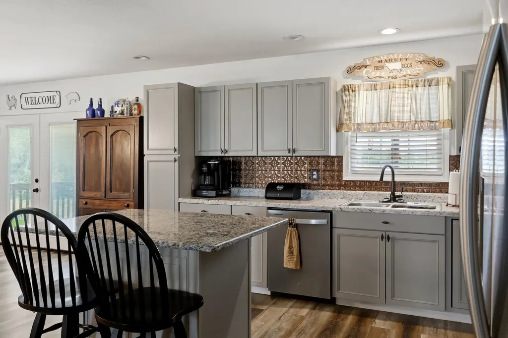 447 Oakland Lane Harrodsburg KY 40330
