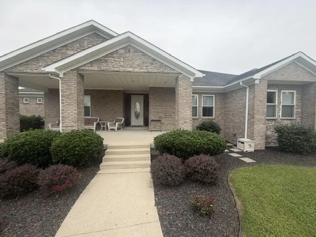 398 Jim Weaver Road Crab Orchard KY 40419