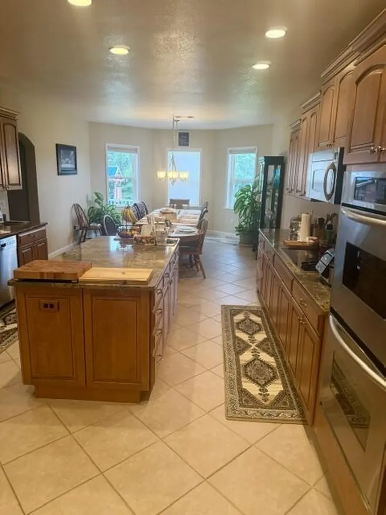 398 Jim Weaver Road Crab Orchard KY 40419