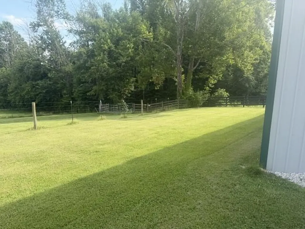 398 Jim Weaver Road Crab Orchard KY 40419