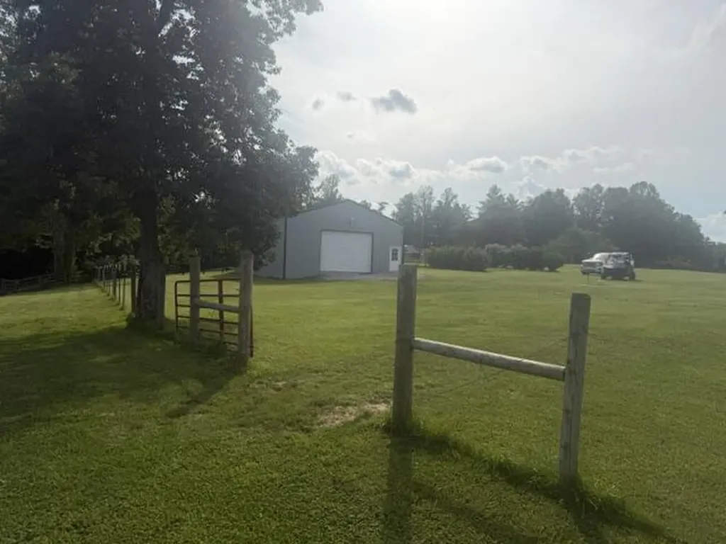 398 Jim Weaver Road Crab Orchard KY 40419