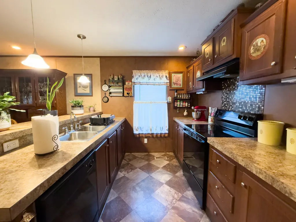 240 Elk Ridge Road Hyden KY 41749