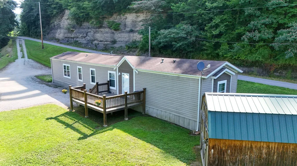 240 Elk Ridge Road Hyden KY 41749
