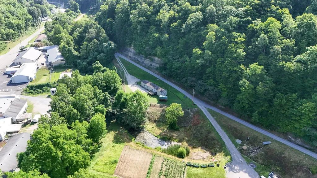 240 Elk Ridge Road Hyden KY 41749