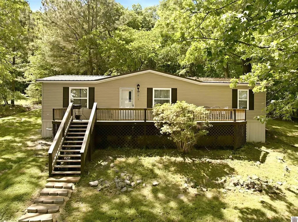 82 Daniel Lane New Concord KY 42076