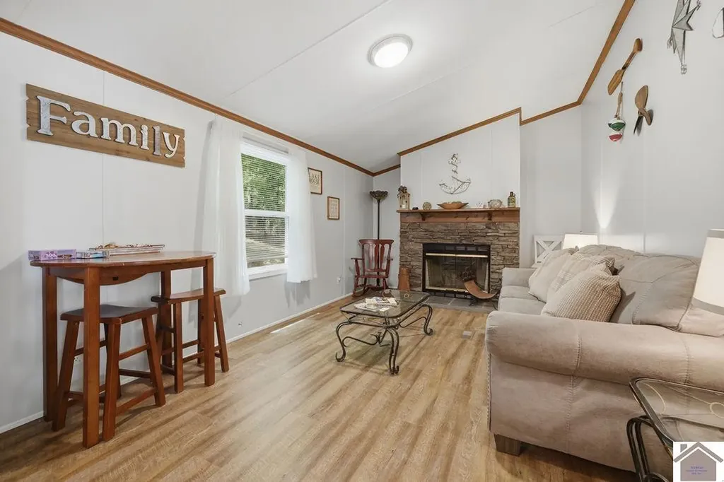 82 Daniel Lane New Concord KY 42076