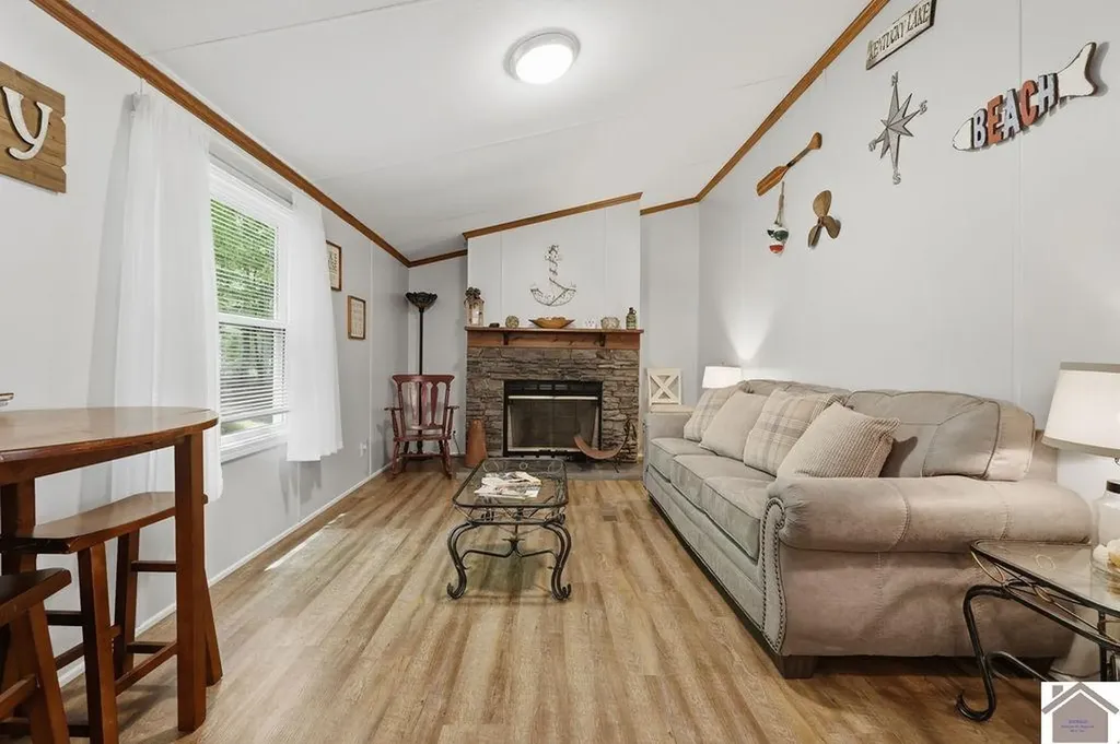 82 Daniel Lane New Concord KY 42076