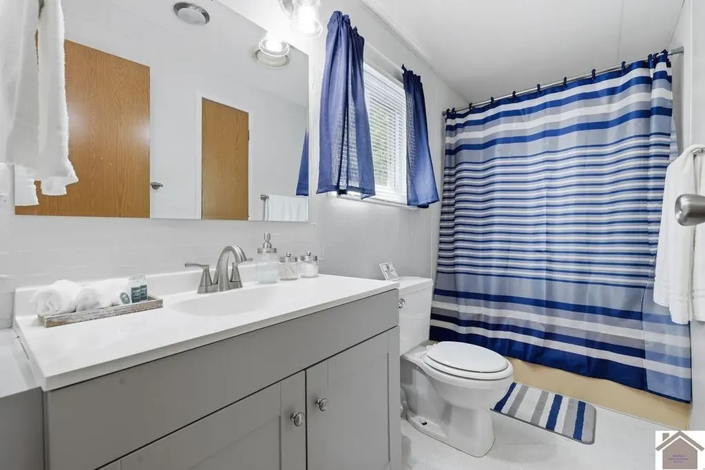 82 Daniel Lane New Concord KY 42076