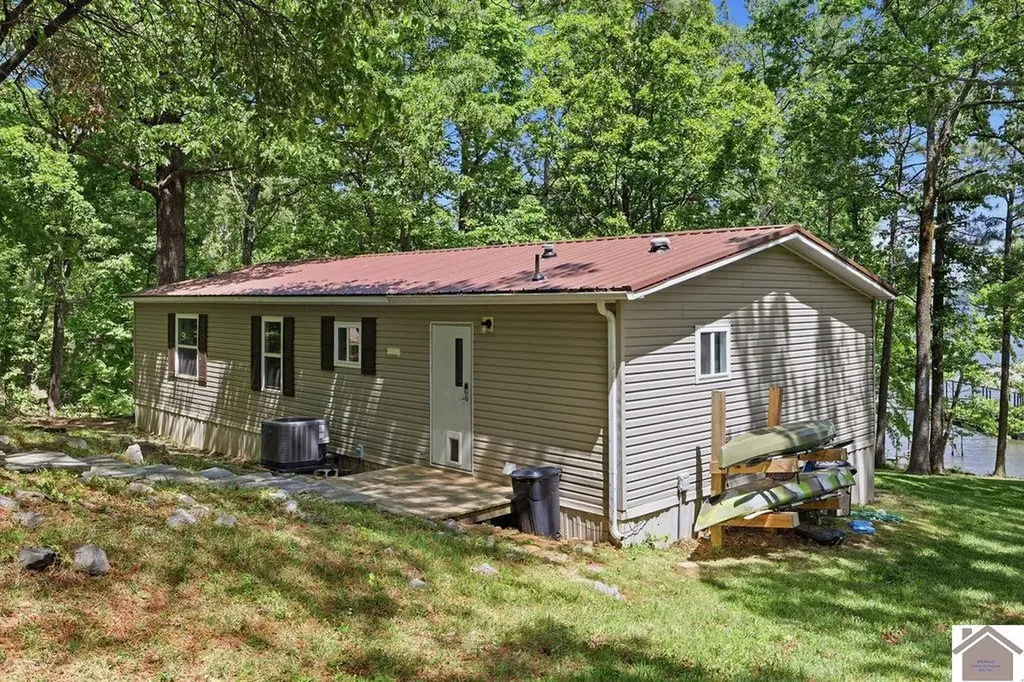 82 Daniel Lane New Concord KY 42076