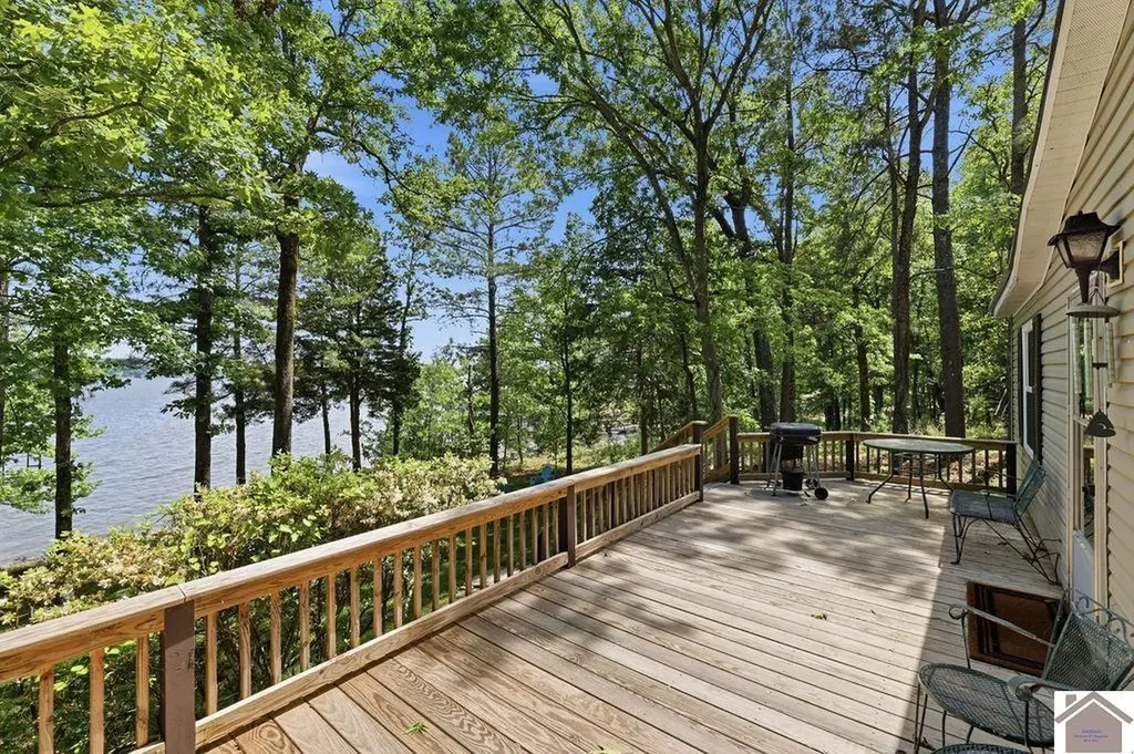 82 Daniel Lane New Concord KY 42076
