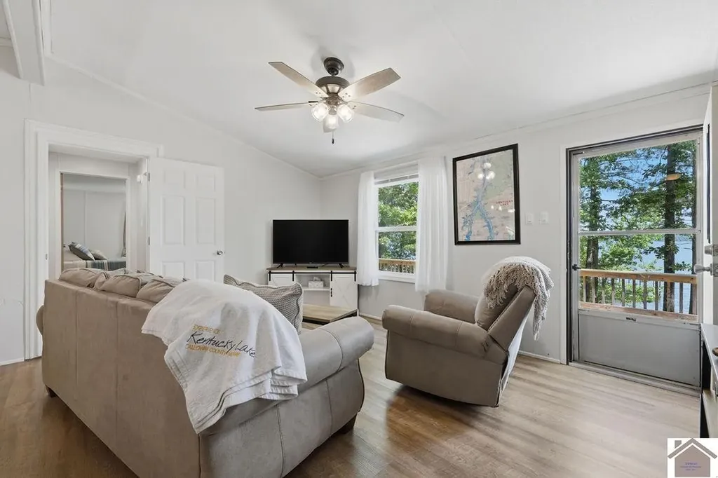 82 Daniel Lane New Concord KY 42076