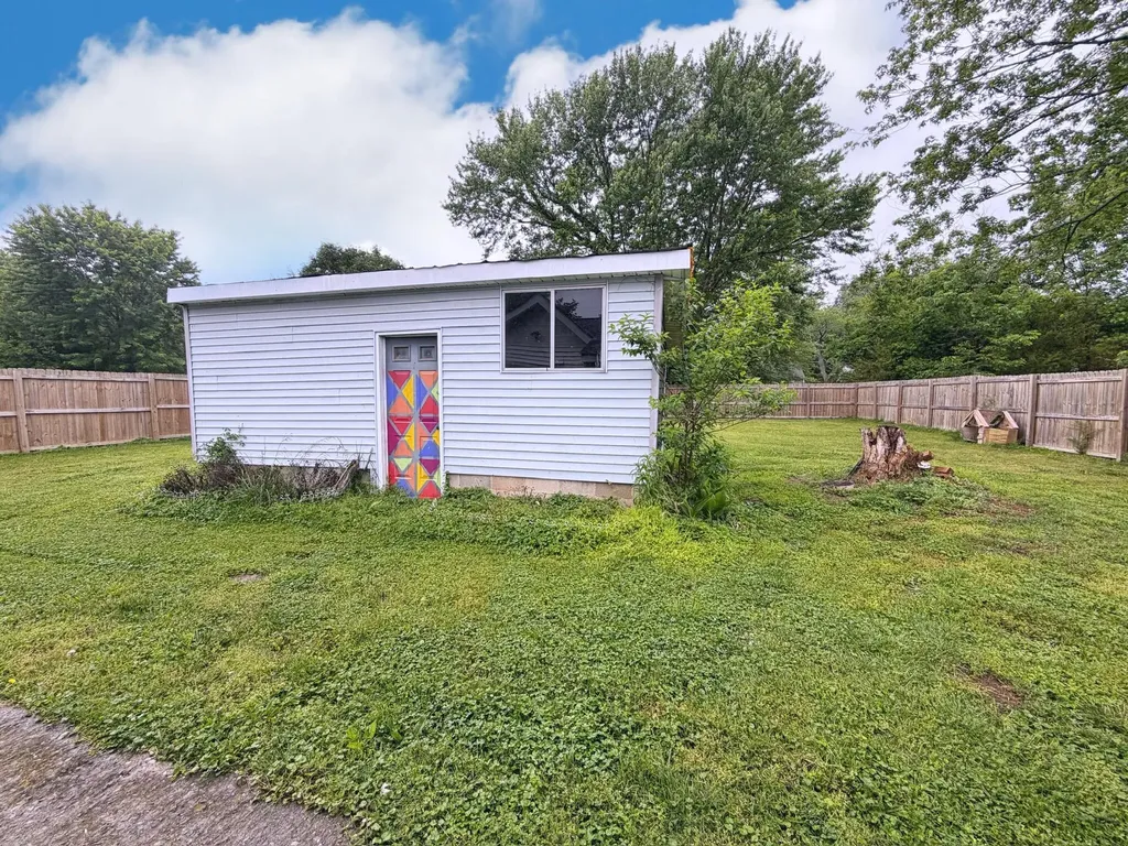 314 Irvan Street Murray KY 42071