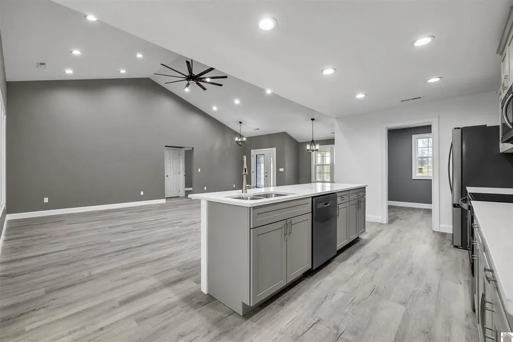 120 Timber Ridge Mayfield KY 42066