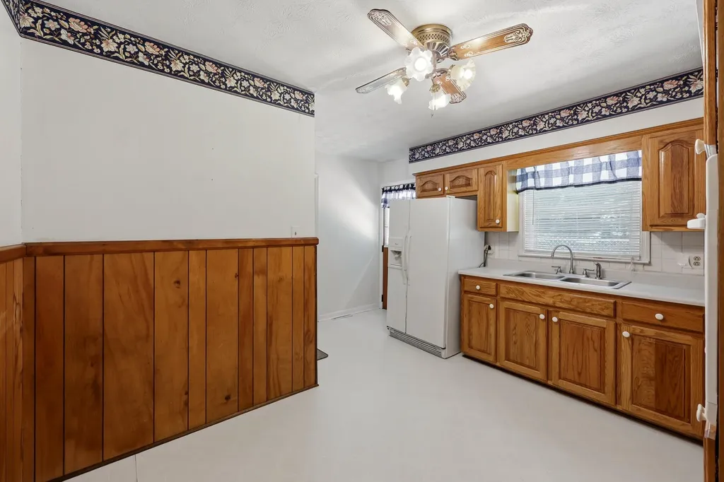 489 Lynn Drive Harrodsburg KY 40330
