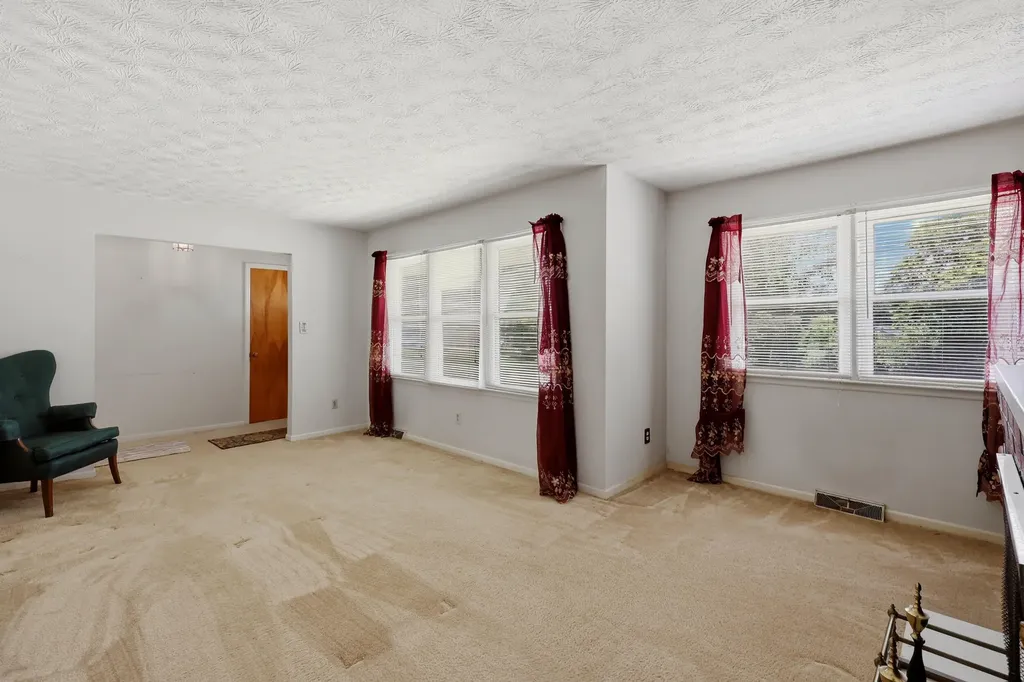 489 Lynn Drive Harrodsburg KY 40330