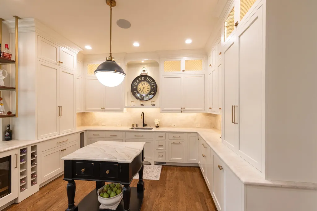 1261 Todds Station Lexington KY 40509