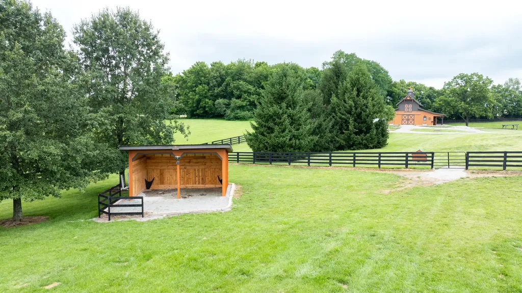 1261 Todds Station Lexington KY 40509
