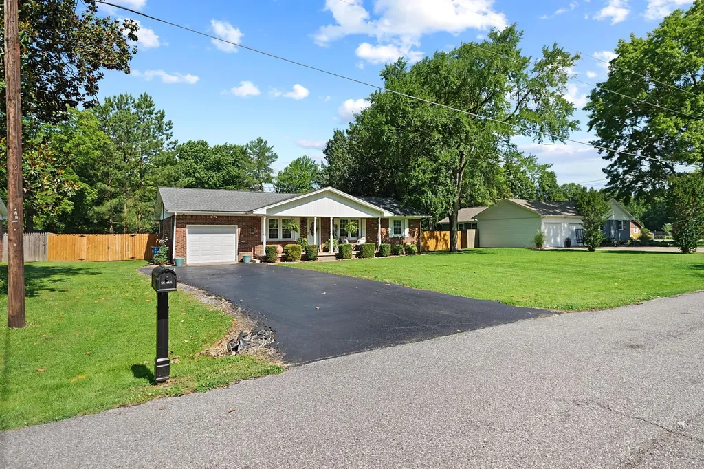 411 Briarcliff Drive Paducah KY 42003