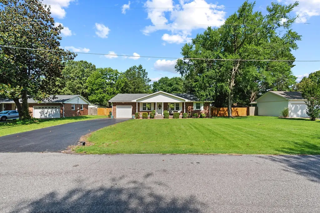 411 Briarcliff Drive Paducah KY 42003