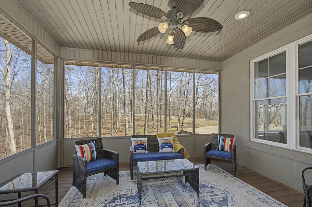 81 Pier Lane Murray KY 42071