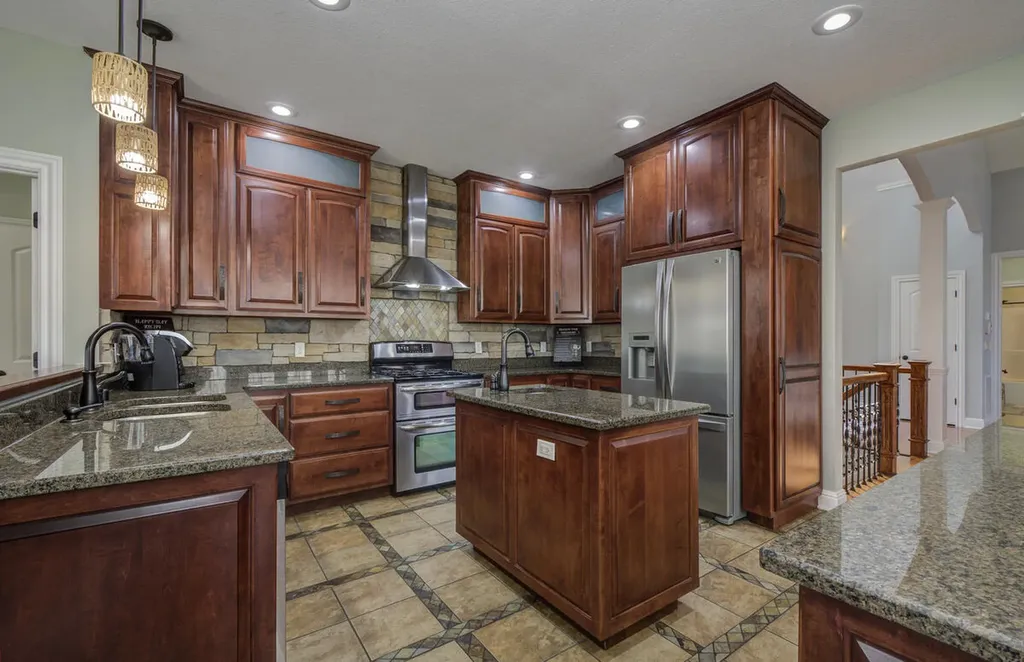 81 Pier Lane Murray KY 42071