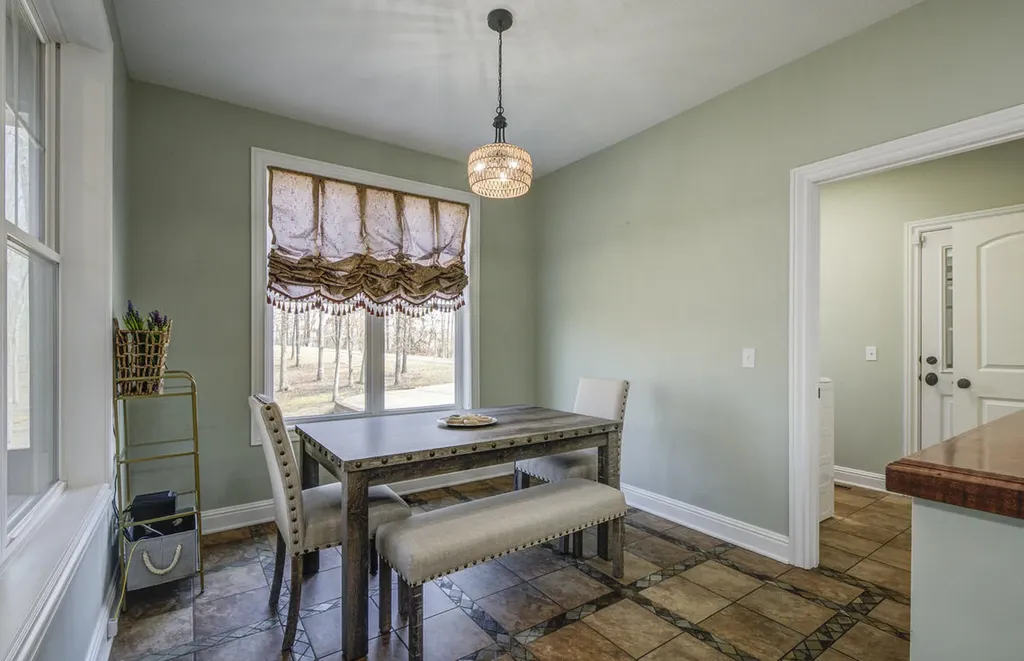 81 Pier Lane Murray KY 42071