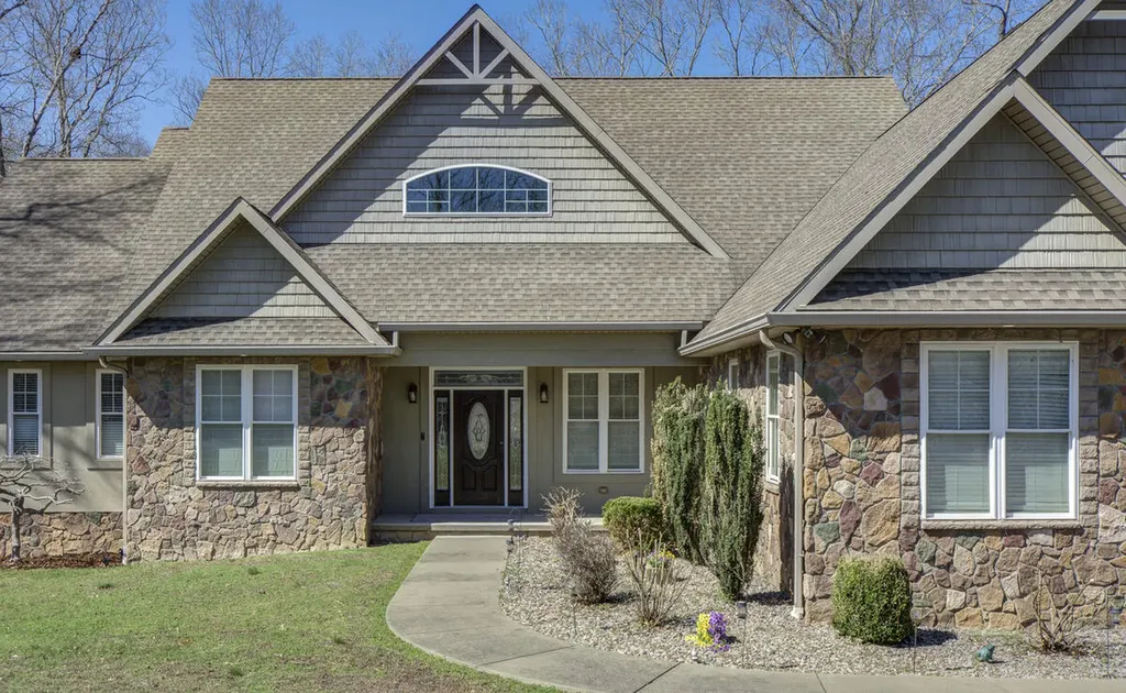 81 Pier Lane Murray KY 42071