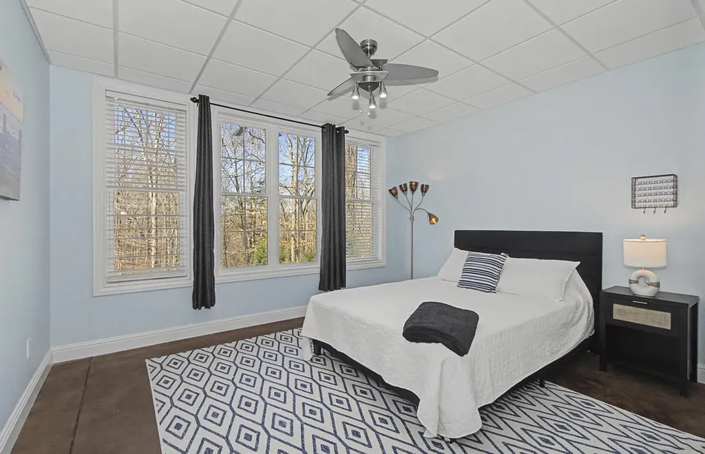 81 Pier Lane Murray KY 42071