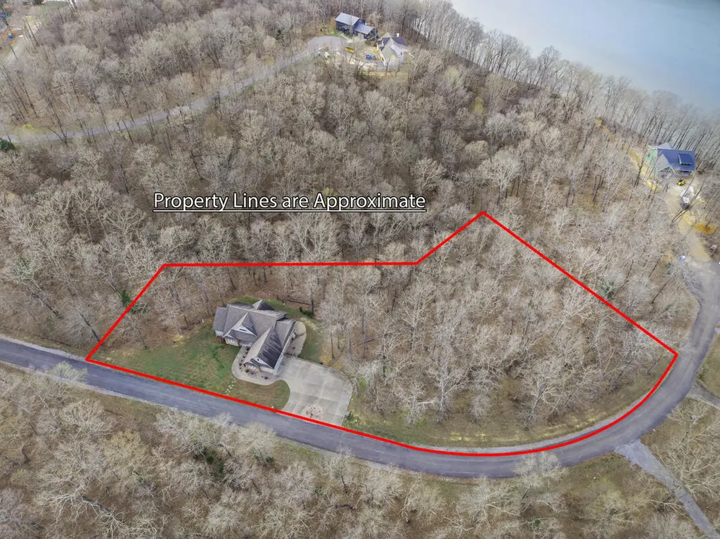 81 Pier Lane Murray KY 42071