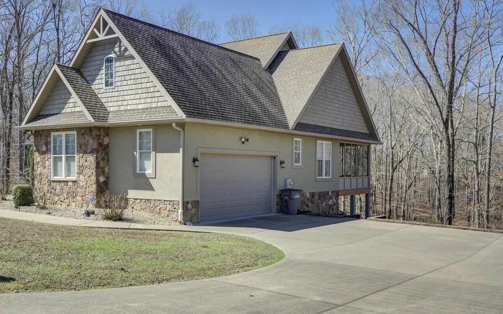 81 Pier Lane Murray KY 42071