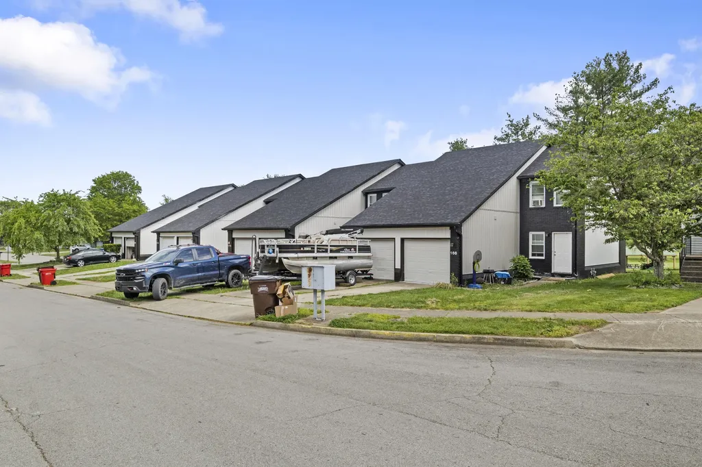 166-168 Heritage Drive Nicholasville KY 40356