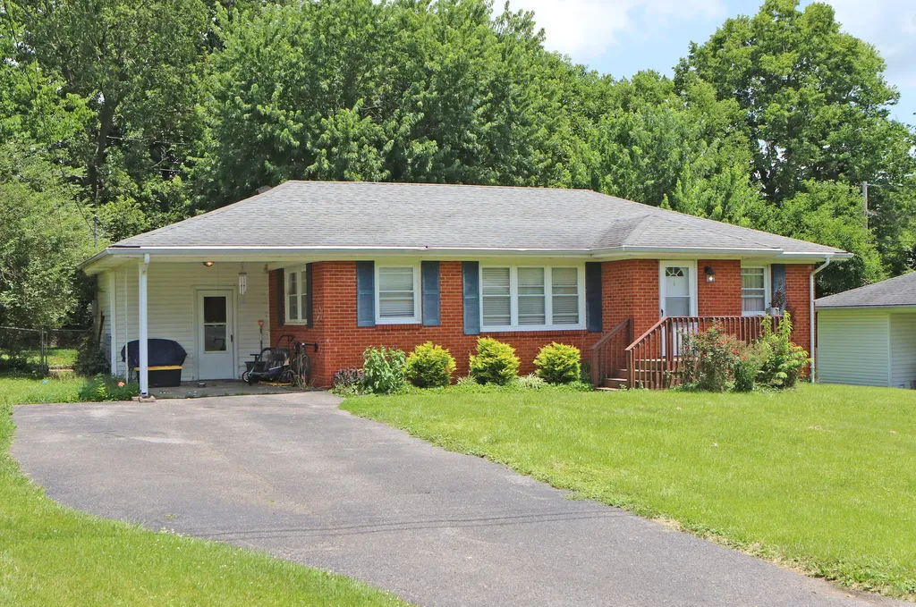 352 Timothy Avenue Danville KY 40422