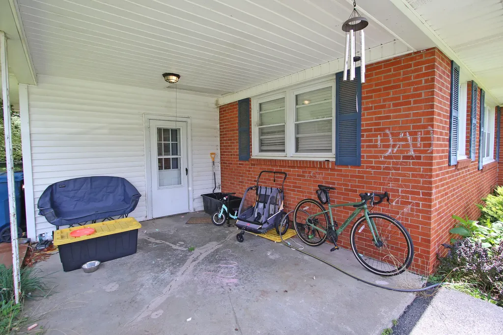 352 Timothy Avenue Danville KY 40422