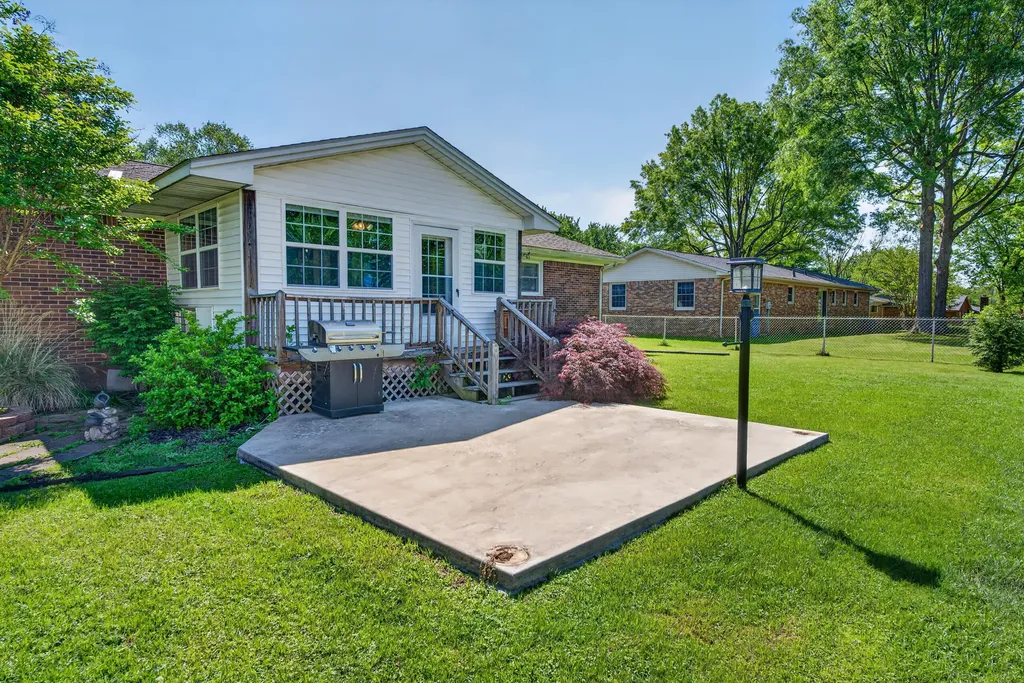 155 Susan Lane Paducah KY 42003