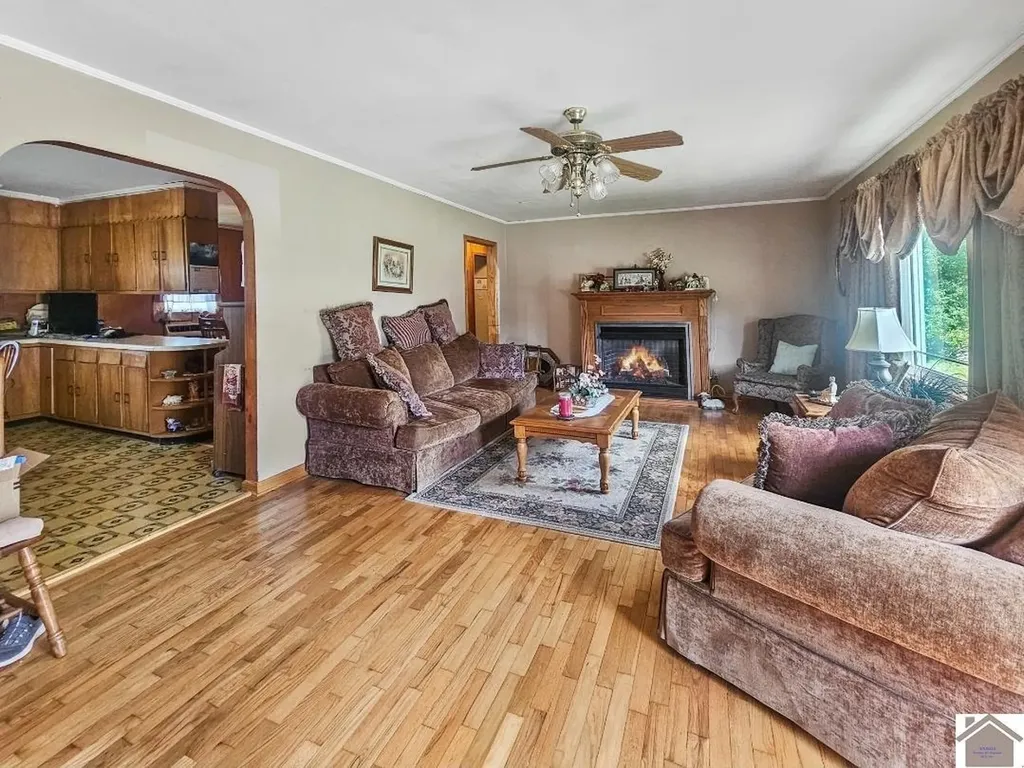 104 Cherry Laurel Lane Hickman KY 42050