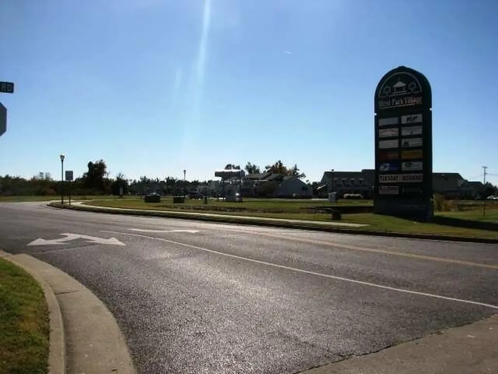 2720 W Park Drive Paducah KY 42001