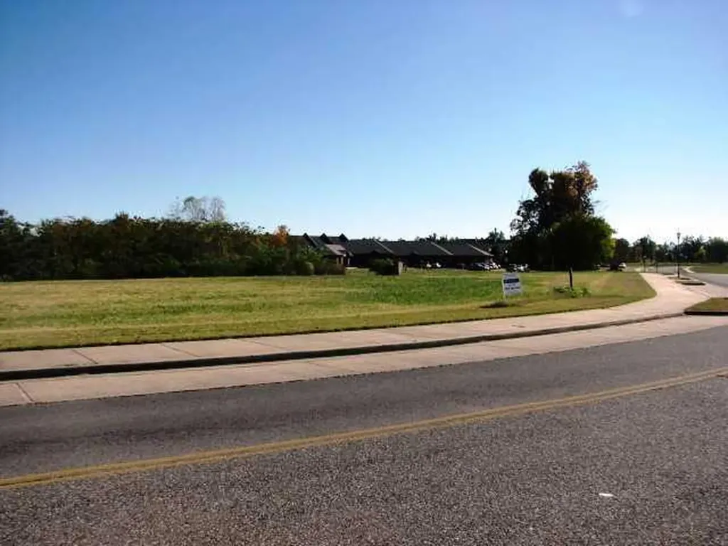 2720 W Park Drive Paducah KY 42001