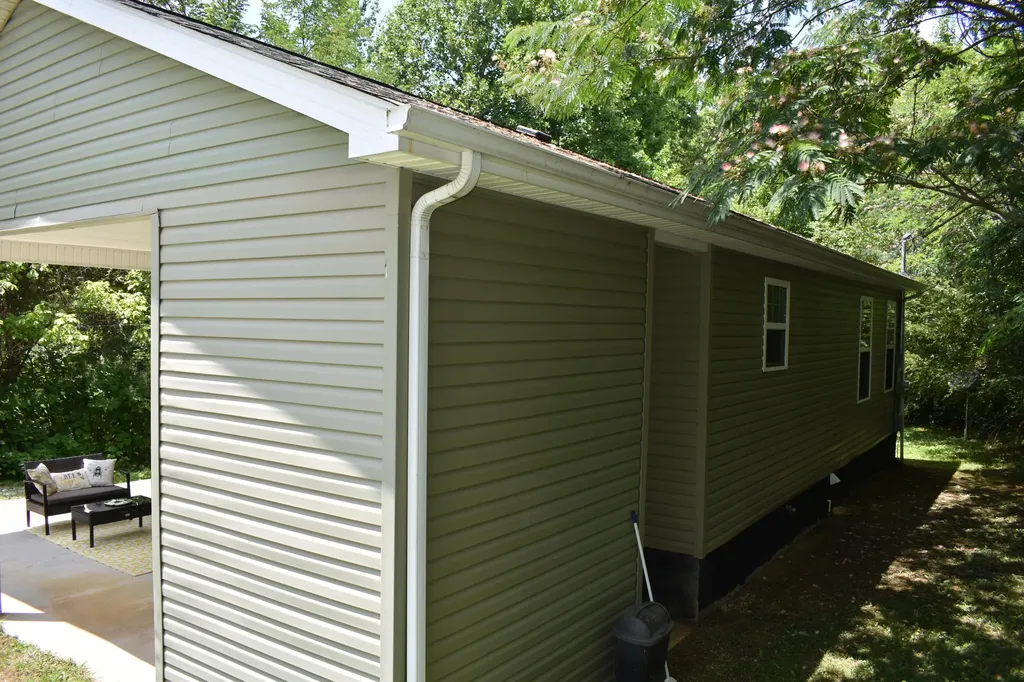 371 Eagle Lane Middlesboro KY 40965
