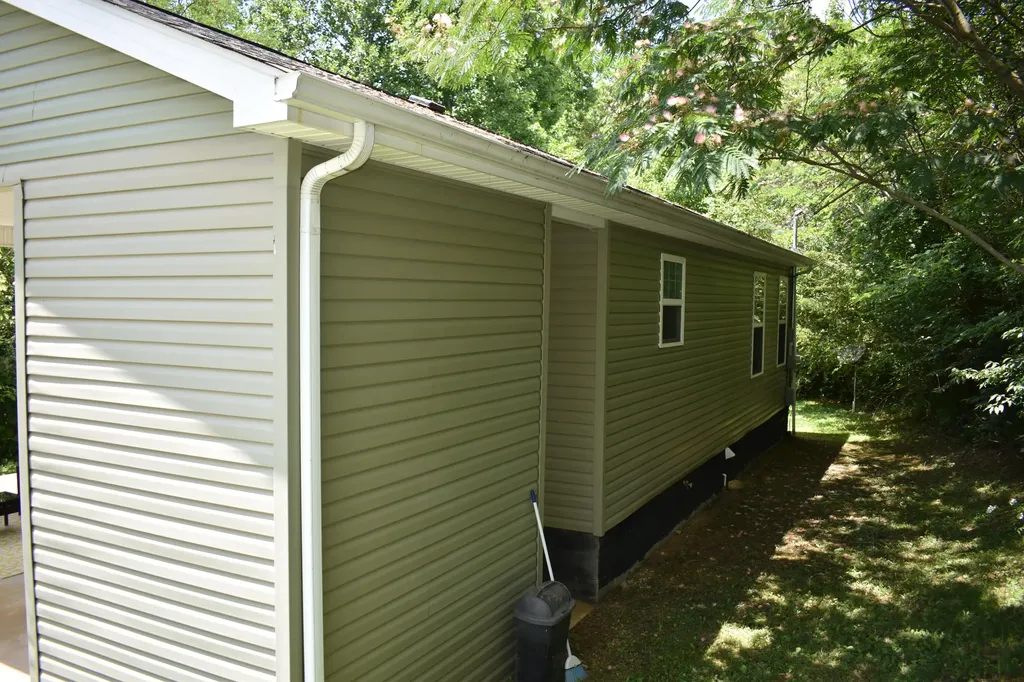 371 Eagle Lane Middlesboro KY 40965