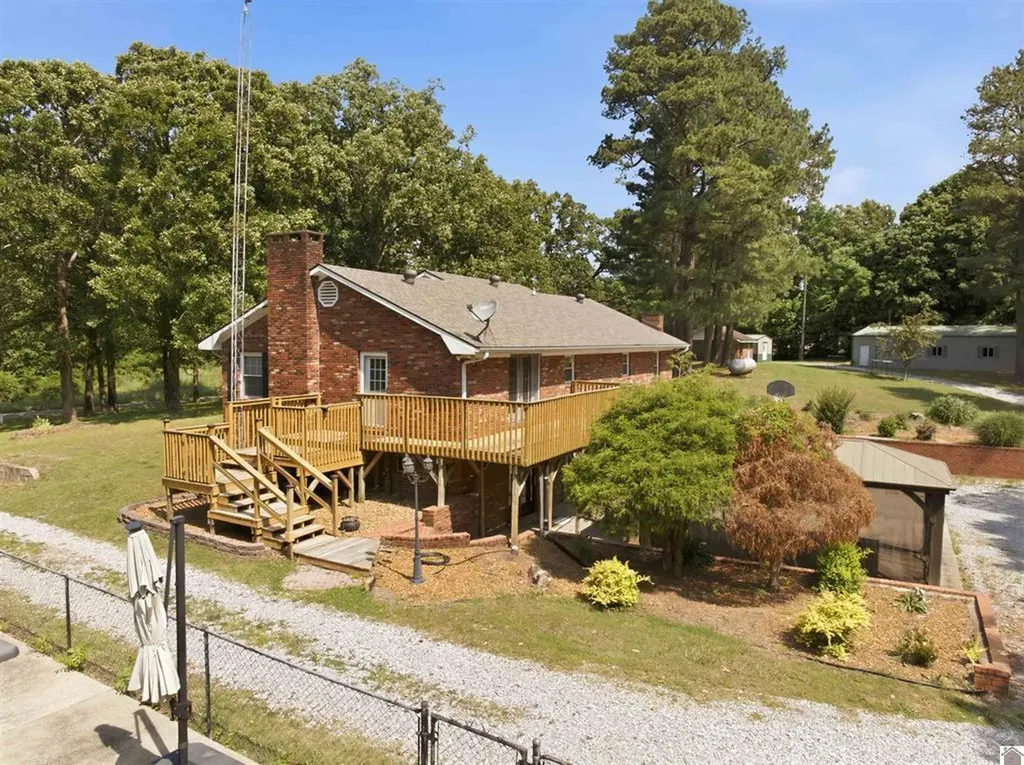 948 Kendall Road Mayfield KY 42066