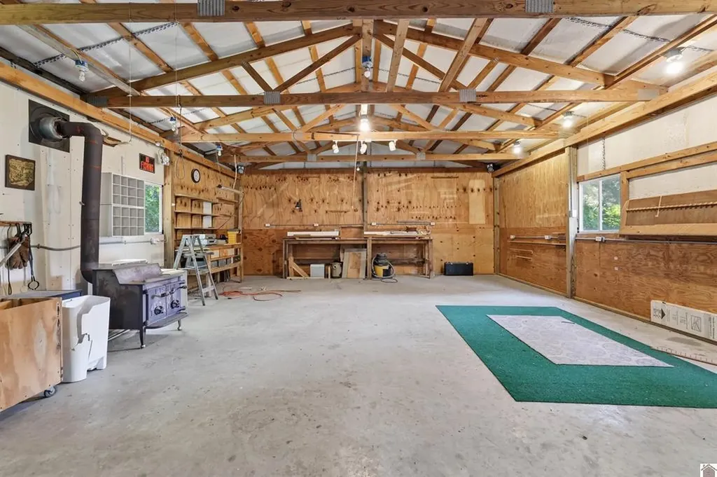 948 Kendall Road Mayfield KY 42066